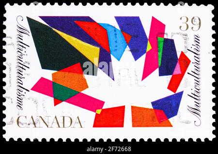MOSKAU, RUSSLAND - 28. FEBRUAR 2021: Die in Kanada gedruckte Briefmarke zeigt ein mehrfarbiger Ahornblatt, um 1990 Stockfoto