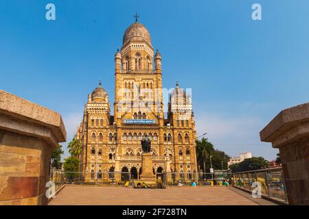 Außenansicht des BMC-Gebäudes in Mumbai an einem schönen sonnigen Tag Stockfoto