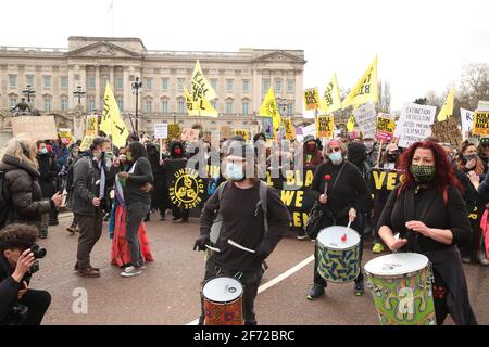 Tötet den Bill-Protest am Buckingham Palace, London, Großbritannien, 3. April 2021 Stockfoto