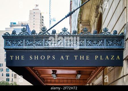 Ein Festzelt am Plaza, W 58th Street Stockfoto