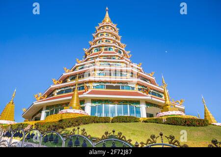 Huai Pla Kung Tempel ist ein Tempel mit Thai-chinesischen Gebäuden, Chiang Rai, Thailand. Stockfoto