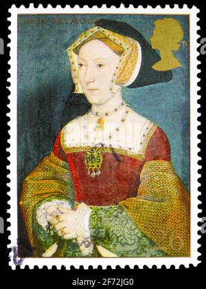 MOSKAU, RUSSLAND - 22. DEZEMBER 2020: Die in Großbritannien gedruckte Briefmarke zeigt Jane Seymour, 450. Todestag der King Henry VIII Serie, circ Stockfoto