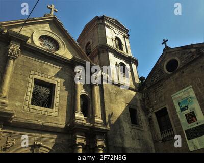 Kirchenfassade im alten Manila, Philippinen Stockfoto