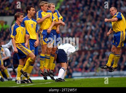 ENGLAND V SCHWEDEN AM ALTEN TRAFFORD 10/11/2001 BILD DAVID ASHDOWNENGLAND FUSSBALL Stockfoto