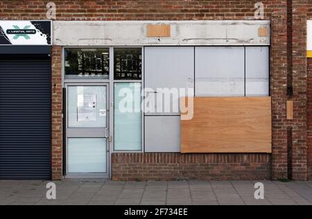 Ehemalige Zweigstelle Lloyds Bank Acomb, geschlossen am 11. März 2021. Stockfoto