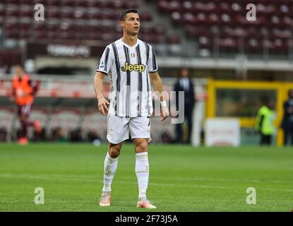 Turin, Italien. April 2021. Cristiano Ronaldo von Juventus FC während des Fußballspiels der Italienischen Serie A 2020/21 zwischen Turin und Juventus FC im Stadio Olimpico Grande Torino.Endstand: Turin 2:2 Juventus. Kredit: SOPA Images Limited/Alamy Live Nachrichten Stockfoto