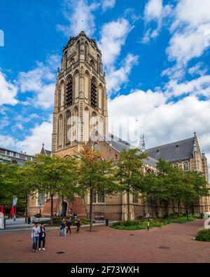 Laurenskerk Rotterdam - Grote of Sint-Laurenskerk Rotterdam - Evangelische Kirche erbaut 1449-1525, der einzige Rest der mittelalterlichen Stadt Rotterdam. Stockfoto