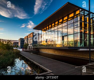 Hauser Forum & Broers Building & West, Cambridge West Science Site - Innovation Center & West Cafe am West Cambridge Standort der Universität Cambridge Stockfoto