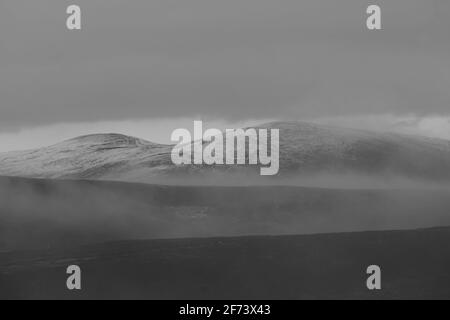 Nebel lichtung über ward Hill, Orhir, Orkney Islands Stockfoto