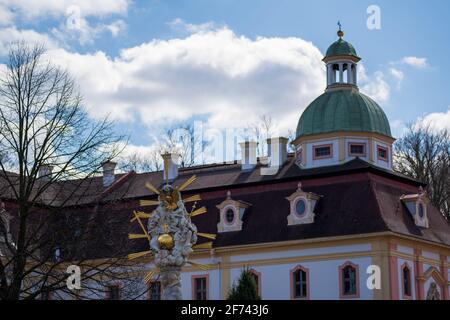 Kloster St. Marienthal ist eine Zisterzienserinnen-Abtei in der sächsischen Oberlausitz. Es ist das älteste Frauenkloster des Ordens in Deutschland, O Stockfoto