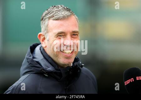 DEN HAAG, NIEDERLANDE - APRIL 4: Cheftrainer Rene Hake vom FC Utrecht beim niederländischen Eredivisie-Spiel zwischen ADO Den Haag und FC Utrecht bei Cars Jean Stockfoto