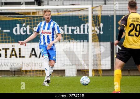 Horsens, Dänemark. April 2021. Kasper Larsen (5) von ob beim 3F Superliga-Spiel zwischen AC Horsens und Odense Boldklub in der Casa Arena in Horsens. (Foto: Gonzales Photo/Alamy Live News Stockfoto