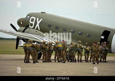 DAKS über Duxford, D-Day75 Stockfoto