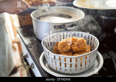 Süsse argentinische Kuchen mit Blätterteig und Quitten-Füllung Stockfoto