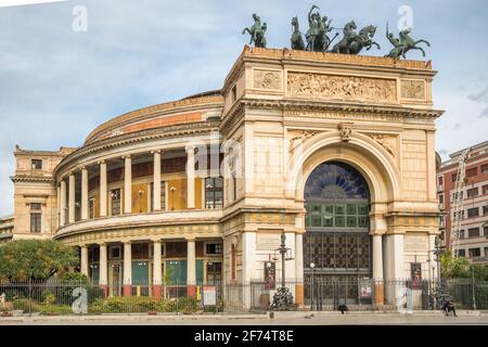 Palermo Politeama Theater in Sizilien, Italien Stockfoto