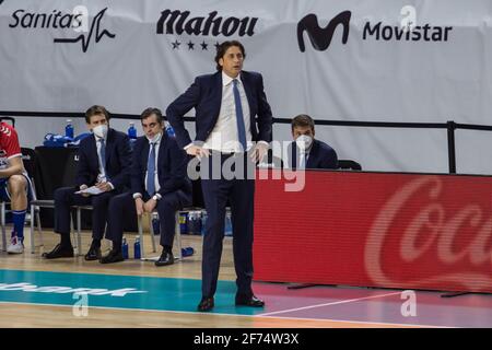 Madrid, Spanien. April 2021. Marcelo Nicola beim Real Madrid Sieg über Acunsa GBC 97 - 71 in Liga Endesa regulären Saison Spiel (Tag 29) gefeiert in Madrid (Spanien) im Wizink Center. April 2021. (Foto von Juan Carlos García Mate/Pacific Press) Quelle: Pacific Press Media Production Corp./Alamy Live News Stockfoto