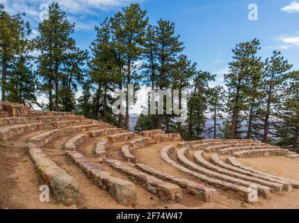 Sunrise Circle Amphitheater auf dem Gipfel des Flagstaff Mountain im Boulder Mountain Park, Colorado Stockfoto