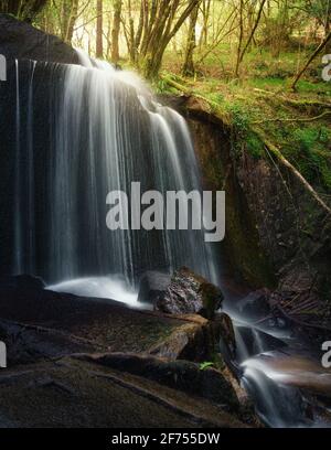 Wasserfall Rio Pequeno in Mañufe, Gondomar, Galicien, Spanien Stockfoto