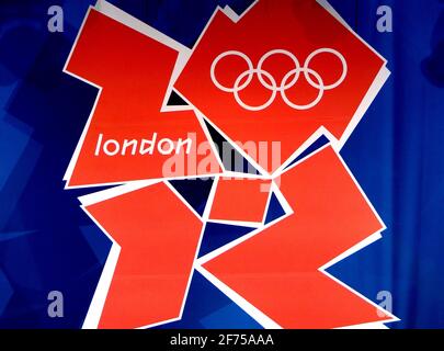 Noch eine Träne! - Konzert auf dem Trafalgar Square 1 Jahr vor den Olympischen Spielen 2012, London, Großbritannien Stockfoto