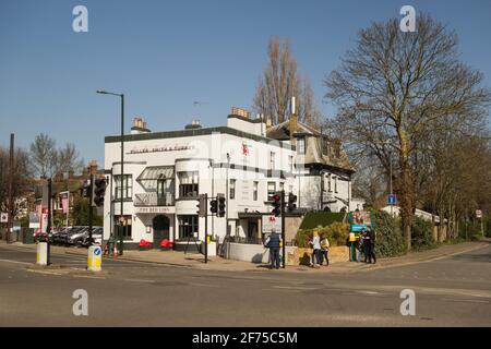 Der Rote Löwe, Castelnaus, Barnes, London, SW13, VEREINIGTES KÖNIGREICH Stockfoto