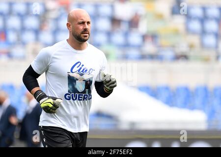 Rom, Italien. April 2021. Manuel Jose Reina von der SS Lazio in Aktion gesehen während der italienischen Fußball-Liga EIN Spiel 2020/2021 zwischen SS Lazio gegen Spezia Calcio im Olimpic Stadium in Rom. (Endergebnis; SS Lazio 2-1 Spezia Calcio) (Foto: Fabrizio Corragetti/SOPA Images)in Aktion während der Serie A 2020-21 in der Italienischen Meisterschaft Liga Spiel zwischen S.S. Lazio und Spezia Calcio im Stadio Olimpico. Endstand; SS Lazio 2:1 Spezia Calcio. (Foto: Fabrizio Corragetti/SOPA Images/Sipa USA) Quelle: SIPA USA/Alamy Live News Stockfoto