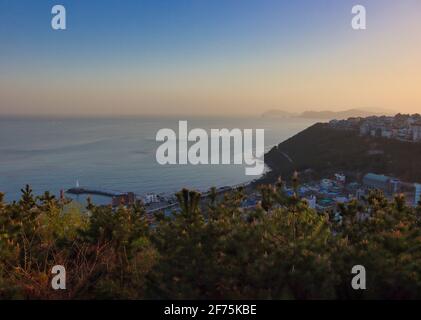 Szenerie des Haemaru-Pavillons in haeundae, Busan, Südkorea, Asien. Stockfoto