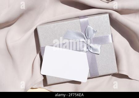 Graue Seide Stil Stock-Szene Stockfoto