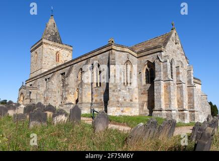 St. Oswald's Pfarrkirche in Lythe, in der Nähe von Sandsend, North Yorkshire Stockfoto