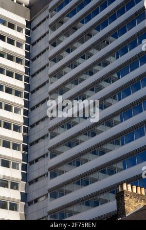 Das BSI-Gebäude Chiswick Tower, 389 Chiswick High Road, London W4 4AL Stockfoto