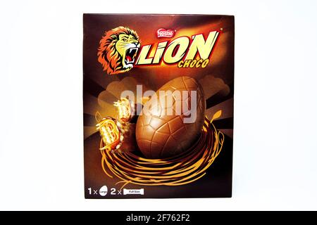 Nestle Lion Schokoladenei Stockfoto