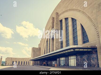 Cincinnati, Ohio, 29. August 2020: Historisches Cincinnati Union Terminal Gebäude beherbergt das Cincinnati Museum Center, das drei Museen umfasst, eine Bibliothek Stockfoto