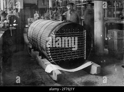 Fotografie aus Alben von Hjalmar Löfquists patentierten elektrischen Dampf- und Heißwasserkesseln für Industrie, Kraftwerke und Gehäuse. Stockfoto