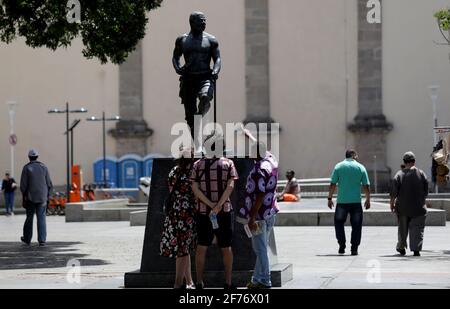 salvador, bahia / brasilien - 8. Oktober 2019: Skulptur von Zumbi dos Palmares in der Praça da SE. *** Ortsüberschrift *** Stockfoto