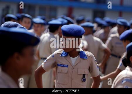 salvador, bahia/brasilien - 24. Juli 2019: Studenten der Militärpolizei von Salvador werden während der Ausbildung auf dem Schulhof gesehen. *** Lokales C Stockfoto