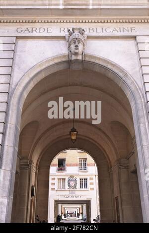 Frankreich, Paris, Bezirk Ecole Militaire, rue Oudinot, Babylon 2 Kasernen der Republikanischen Garde Stockfoto