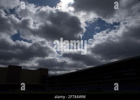 LONDON, GROSSBRITANNIEN. 5. APRIL: Plough Lane im Rahmen des Sky Bet League 1-Spiels zwischen AFC Wimbledon und Fleetwood Town in Plough Lane, Wimbledon, London am Montag, 5. April 2021. (Quelle: Federico Maranesi) Quelle: MI News & Sport /Alamy Live News Stockfoto