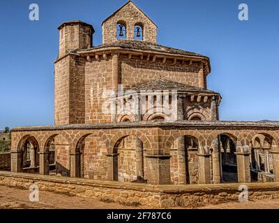 Die achteckige, achteckige, romanische Tempelkirche der Heiligen Maria von Eunate aus dem 12. Jahrhundert, Spanien, 16. Oktober 2009 Stockfoto