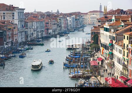 Panoramablick auf den Canal Grande in Venedig, Italien Stockfoto