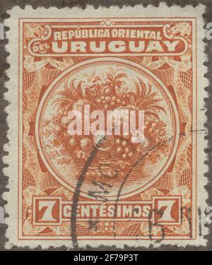 Die Briefmarke der philatelistischen Motivsammlung von Gösta Bodman begann 1950.die Briefmarke aus Uruguay, 1901. Bewegungen der Früchte. Stockfoto