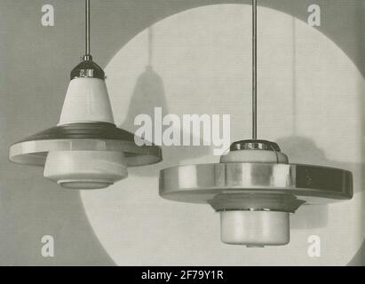 Bild ur Boken 'Zeiss Spiegellicht System Zeiss-Wiscott in der Architektur: Eine Sammlung von Beleuchtungssystemen durchgeführt'. Boken GAVS UT AV Berlin-Zehlendorf: Zeiss Ikon a.g., Goerzwerk, 1937. Stockfoto
