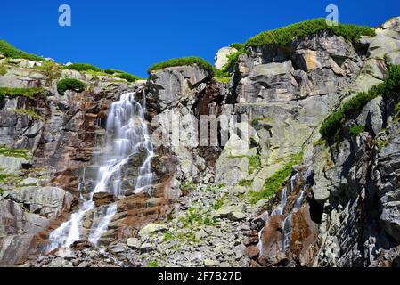 Wasserfall Skok in der Hohen Tatra, Mlynicka-Tal, Slowakei. Stockfoto