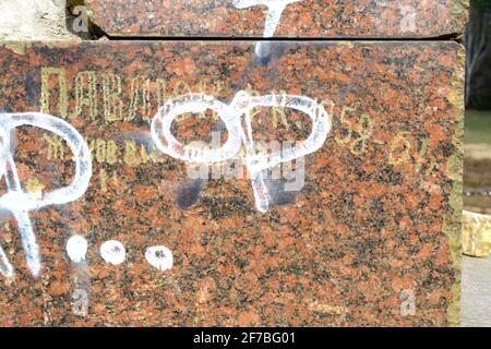 Grafitti der Roten Armee - Obelisk - Denkmal zum Gedenken an Friedrich den Great's - Sielmanns Naturlandschaft Döberitzer Heide Stockfoto