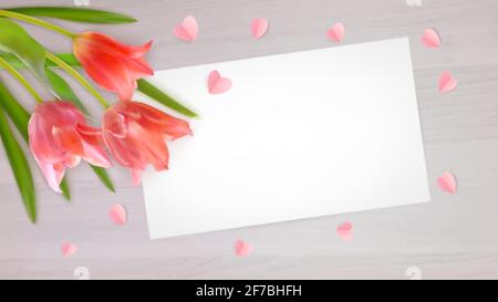 Komposition aus realistischen Tulpen und Papierherzen auf Holzhintergrund. Bouquet von rosa Tulpen Knospen mit Papierkarte. Vorlage für Einladungskarte, Banner Stock Vektor