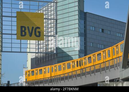 U-Bahn, BVG, Trebbiner Straße, Kreuzberg, Berlin, Deutschland Stockfoto