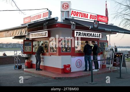 Fortuna Bud, Kiosk am Rhein, Deutschland, Nordrhein-Westfalen, Niederrhein, Düsseldorf Stockfoto