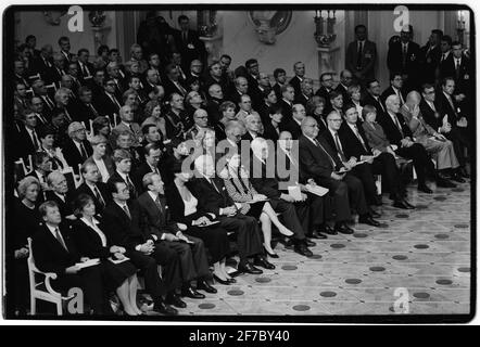 Berlin Zeremonie zum Verlassen der Stadt durch alliierte Truppen im Spielhaus Konzerthaus 1994 in Anwesenheit des französischen Präsidenten Francois Mitterrand, des deutschen Bundeskanzlers Helmut Kohl, des britischen Premierministers John Major und des US-Vizepräsidenten Al Gore Stockfoto
