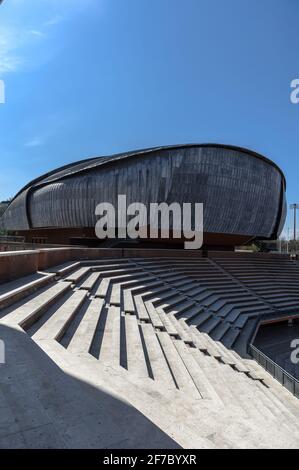 Das Auditorium Parco della Musica ist ein großer multifunktionaler öffentlicher Musikkomplex, der vom italienischen Architekten Renzo Piano, Rom, Latium, Italien und Europa entworfen wurde Stockfoto