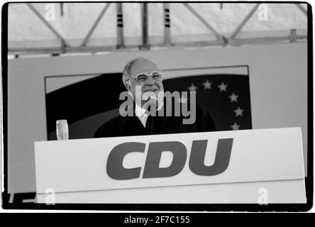 Germany Bundeskanzler Helmut Kohl zum Wahlkampf Furstenwalde Deutschland 1994 Stockfoto