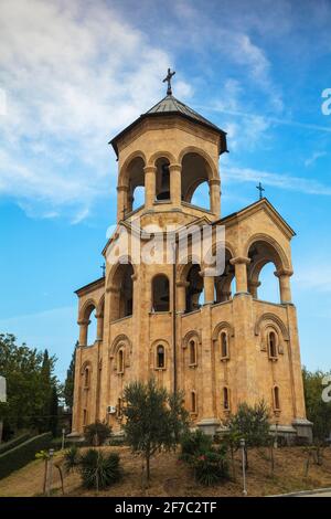 Georgien, Tiflis, Taminda Sameba Kathedrale (Holy Trinity Cathedral) - die größte orthodoxe Kathedrale im Kaukasus Stockfoto