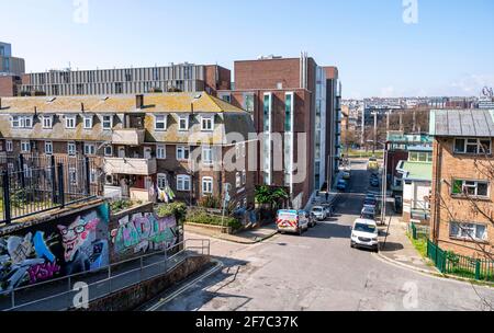 Der alte Milner council hat sich neu mit der University of Brighton verbunden Bau einer Studentenunterkunft im Rahmen des Projekts zur Erneuerung der Circus Street In Behind Stockfoto